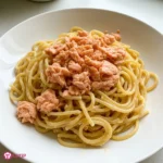 Salmon Sauce and Garlic Pasta